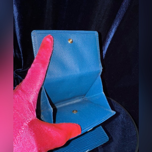 Louis Vuitton Epi Elsie trifold Compact Leather Wallet - Picture 8 of 12